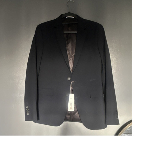38r kin john lewis - by,